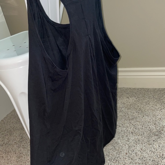 Lululemon Love Tank size 8 - Picture 2 of 2